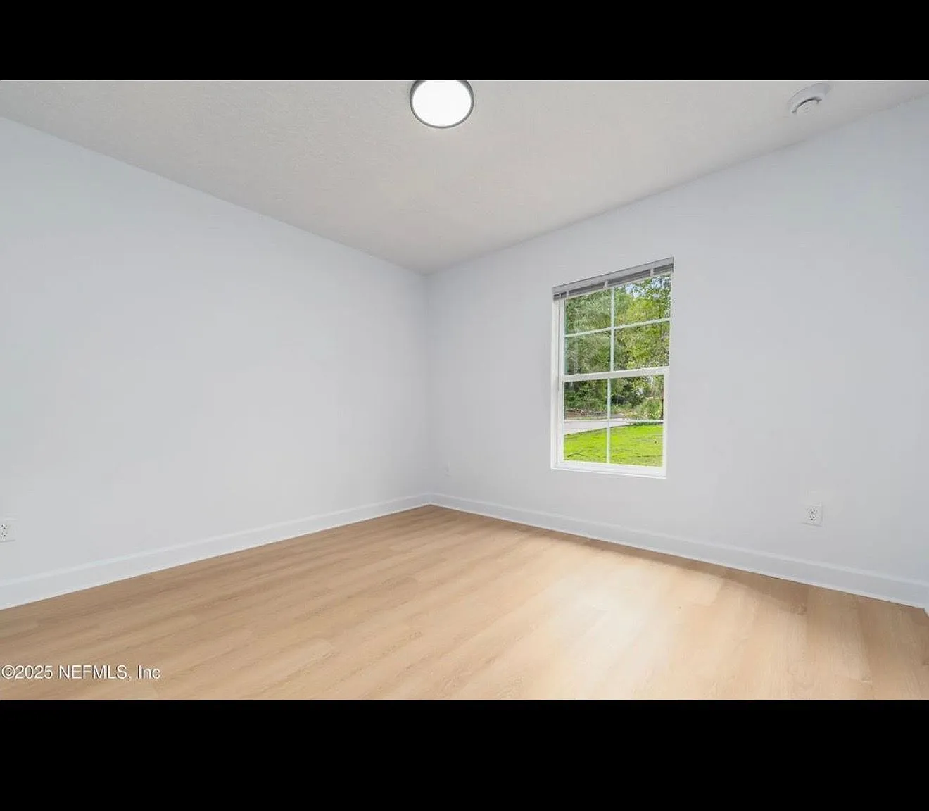 3 bed, 2.0 bath, 1227 sqft, $1,750 — Photo 4