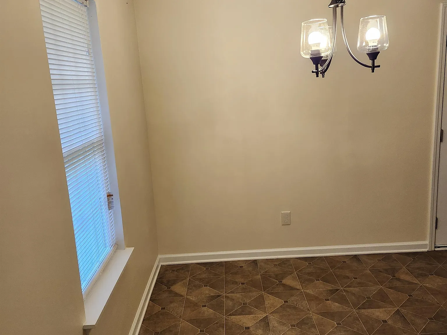 185 Hunters Trace - 1 — Photo 2
