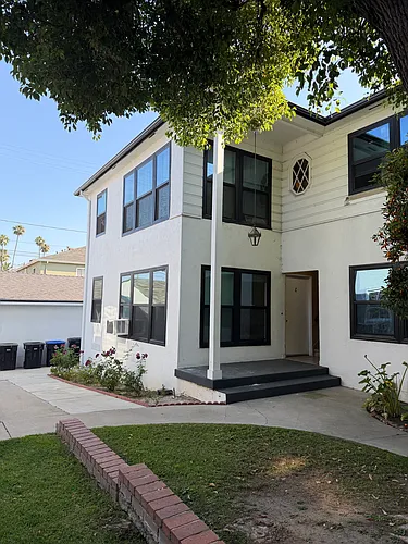 1914 W Verdugo Ave #E Photo 1