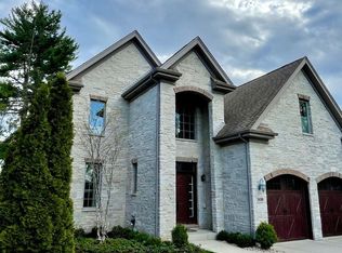 809 E Rockland Rd, Libertyville, IL 60048
