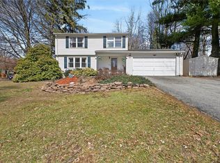 52 Chestnut Ridge Rd, Rochester, NY 14624