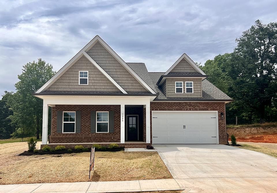 1st image of 1332 Kensington Cir