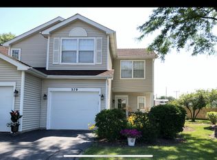 379 Hunterdon Ct #379B, Schaumburg, IL 60194