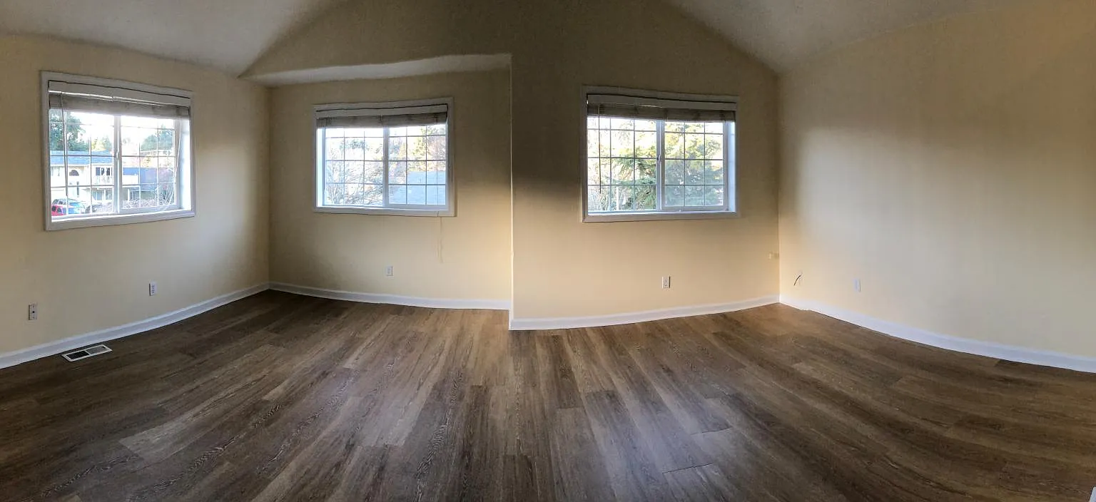 3 bed, 1716 sqft, $2,095 — Photo 4