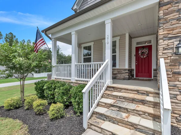 370 Badger Pass Dr, Clayton, NC 27527