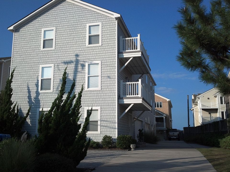 1st image of 3716 Jefferson Blvd #B