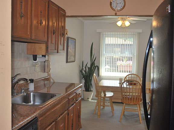 5th image of 31 New Holland Village