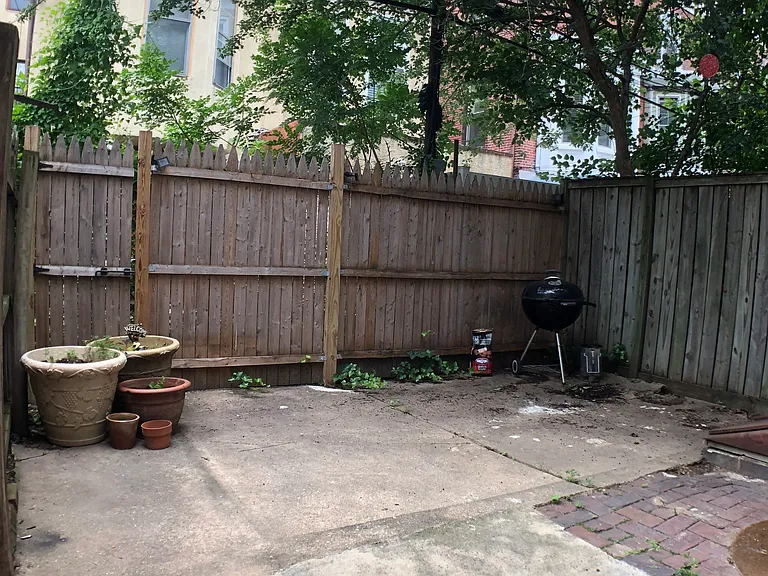 120 N Lambert St — Photo 6