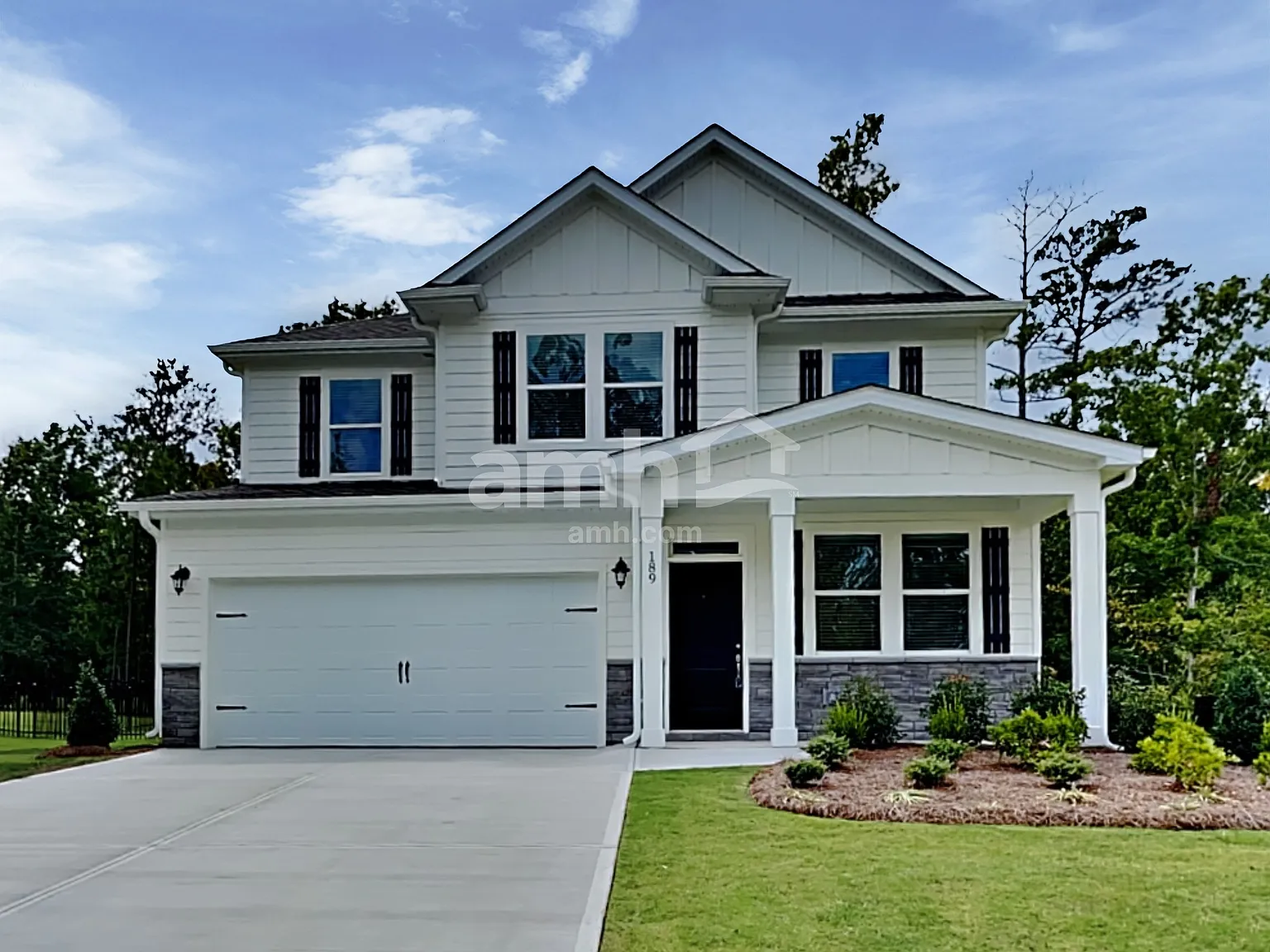 4 bed, 2.5 bath, 2297 sqft, $2,515 — Photo 1