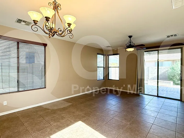 19067 E Pelican Dr — Photo 4