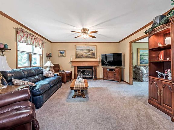 5th image of 11643 Symmescreek Dr