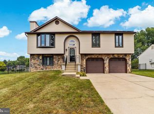 27 Parc Ridge Dr, Mount Holly, NJ 08060