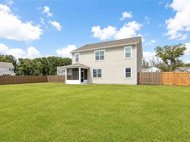 484 Foxtail Dr — Photo 18