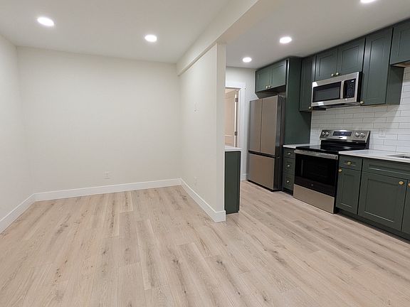 4th image of 4310 Grant St