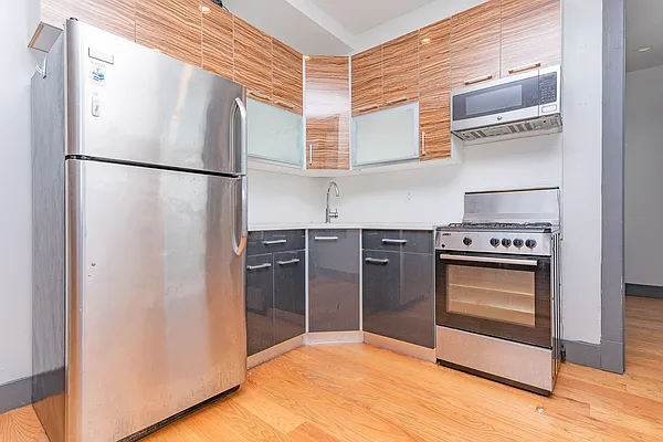 Rented by Brooklyn Group | media 2