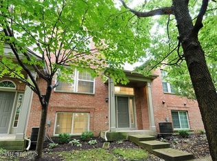 649 Conservatory Ln #649, Aurora, IL 60502