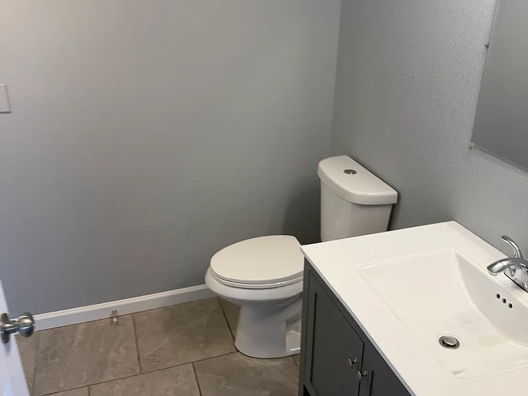 22 E Rockwell Ave #B — Photo 6