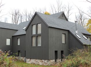 67 Crestwood Dr, Oswego, NY 13126