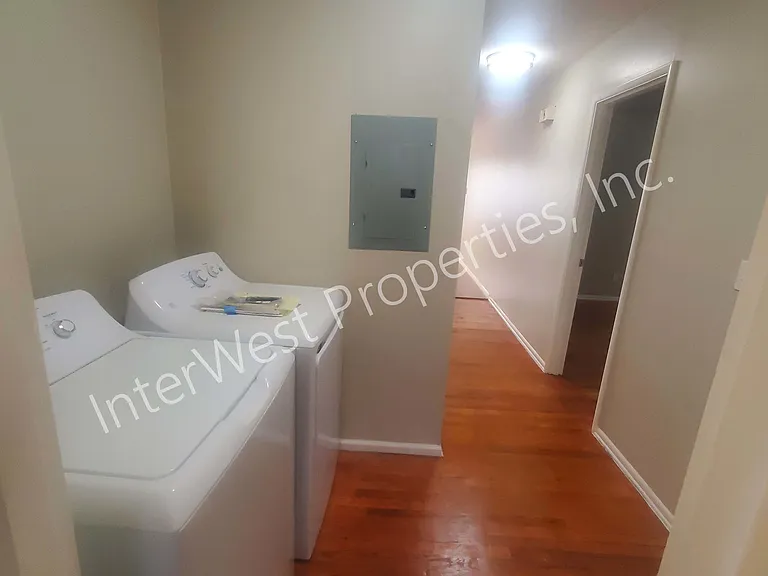 10 E Avenue A #A — Photo 7