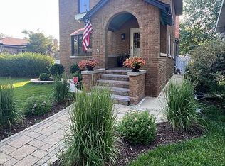 225 N Lincoln Ave, Park Ridge, IL 60068