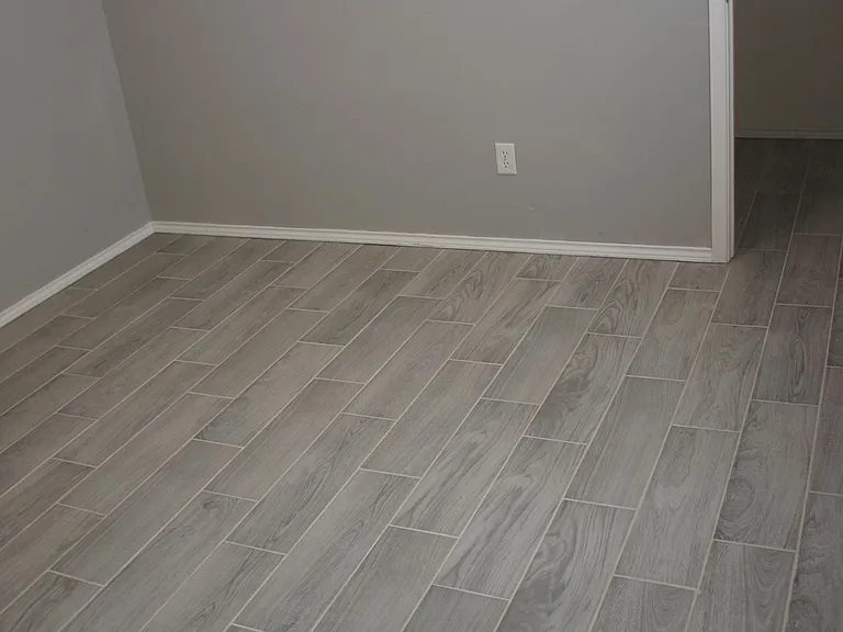 1839 Hillwood Dr — Photo 29