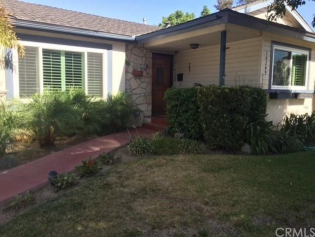 1st image of 10249 Randwick Dr