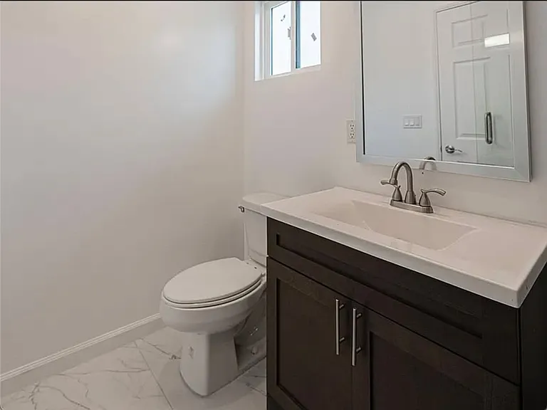 14825 Cohasset St — Photo 10