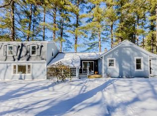 12 Hillcrest Dr, Wilbraham, MA 01095