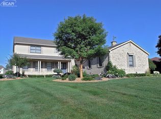 559 Boutell Dr, Grand Blanc, MI 48439
