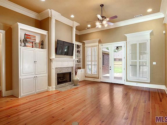 3rd image of 340 S Club Ave