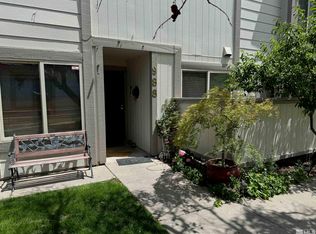 988 Holman Way, Sparks, NV