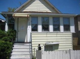 4952 W Strong St, Chicago, IL 60630