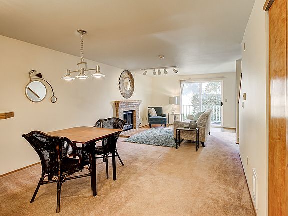 4th image of 21303 50th Ave W APT C1