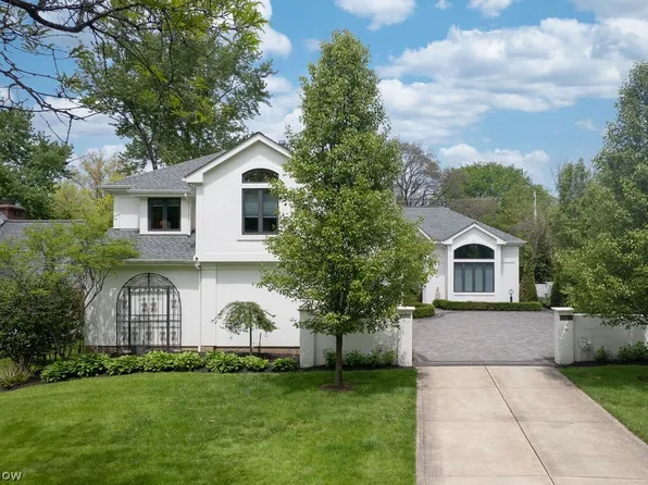 21121 S Woodland Rd, Shaker Heights, OH 44122