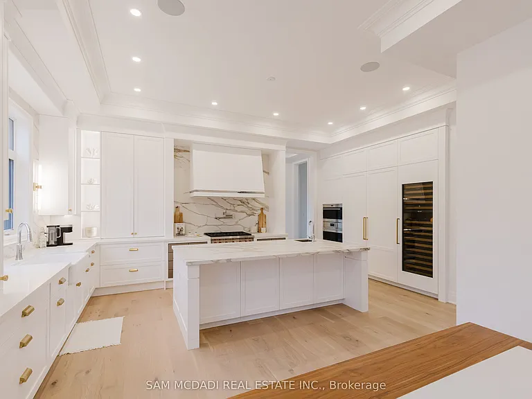 243 Prince George Cres — Photo 14