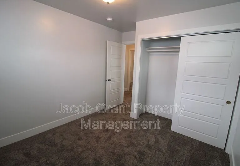 1310 Lake Ave — Photo 7