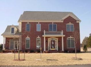22071 Auction Barn Dr, Ashburn, VA 20148