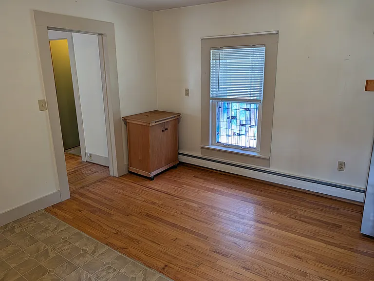 28 Walnut St #2 — Photo 5