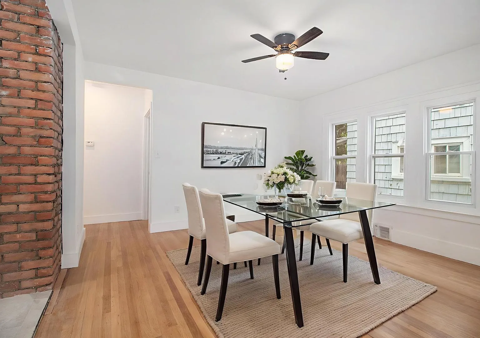 4373 Balfour Rd - Upper Apt 2 — Photo 4