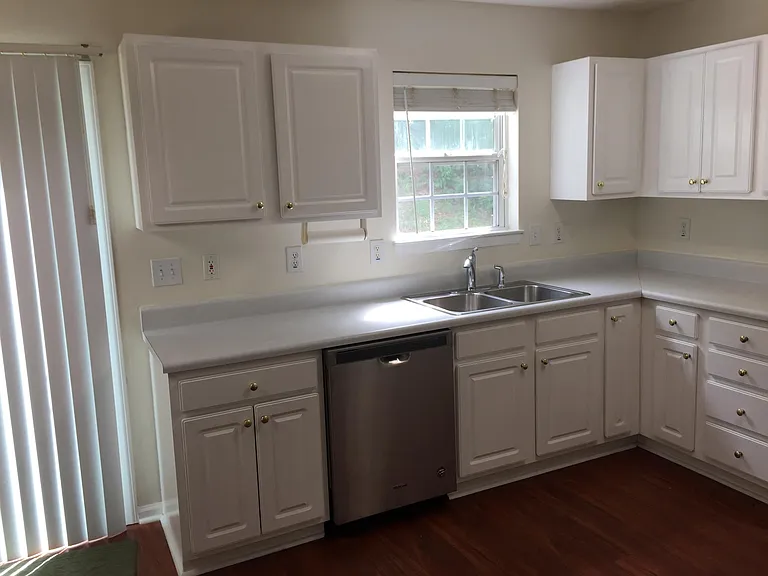 1197 Yellow River Dr — Photo 5