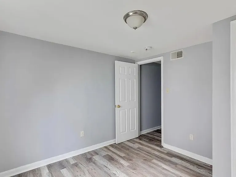 1711 N Gratz St #2F — Photo 4