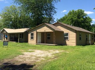 706 W 3rd St, Ada, OK 74820
