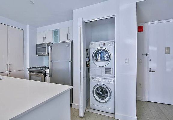5th image of 3 W 36th St APT 6A