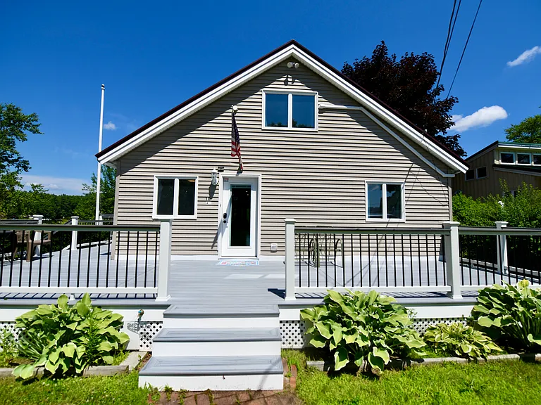 10 Krams Point Rd — Photo 1
