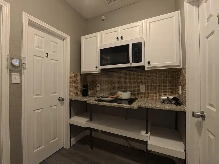 Searcy Dr — Photo 3