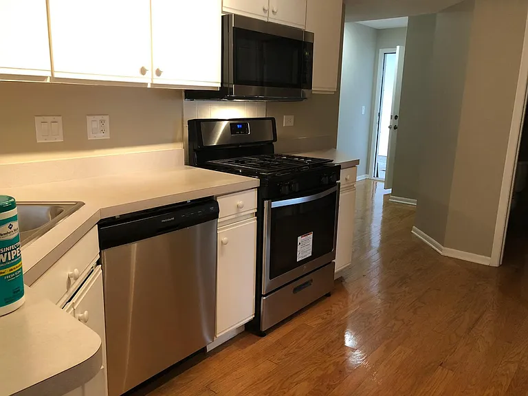 1207 Orleans Dr — Photo 16