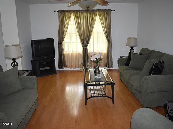 3rd image of 116 Appaloosa Dr