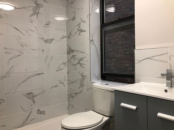 3rd image of 168 Harrison Ave APT 4Q