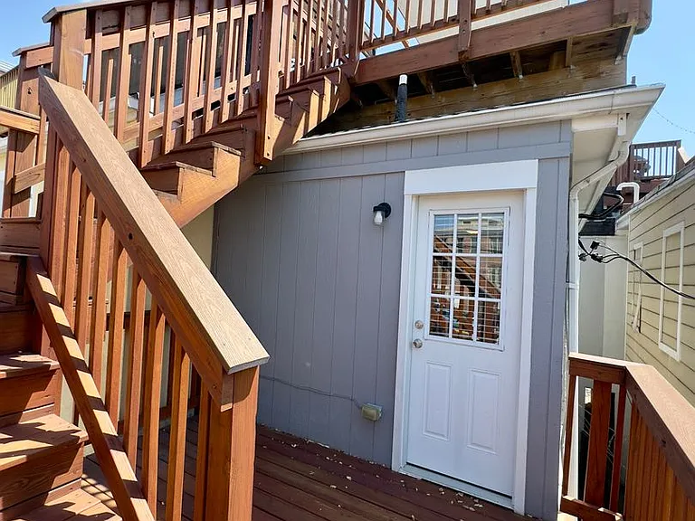934 S East Ave — Photo 29