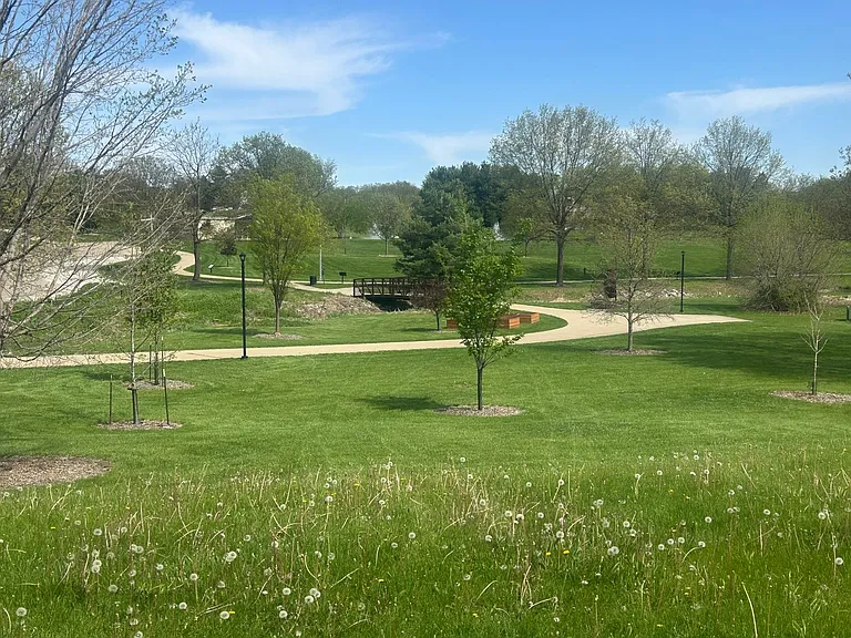 2262 Holiday Rd #102 — Photo 2